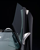 AUT 30 RK0970 02
2001 Spyker C8 Spyder Black Detail Studio