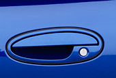 AUT 30 RK1015 04
2002 Chevrolet Corvette Z06 Blue Detail Door Handle
