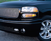 AUT 30 RK1046 01
2002 GMC Denali Canepa Design LE