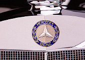 AUT 30 RK1744 01
1937 Mercedes-Benz 540K Special Roadster Black Detail Front Emblem