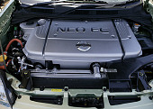 AUT 30 RK1932 01
Nissan X-Trail FCV Prototype Engine Shot