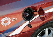 AUT 30 RK1982 01
Ford Hydrogen Electric  Concept Car Detail Hydrogen Connecter
