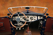 AUT 30 RK2851 01
1932 Speedway Special Roadster Blue Detail Interior