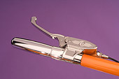 AUT 30 RK3035 01
2006 Brouhard Custom Softail Pearl Orange Detail