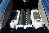 AUT 30 RK3364 01
2007 Bugatti Veyron Blue And Silver Engine Detail