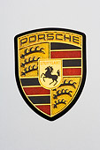 AUT 30 RK3755 01
2007 Porsche 911 GT3 RS Silver Emblem Detail