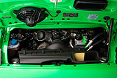 AUT 30 RK4020 01
2007 Porsche 911 GT3 RS Green Engine Detail