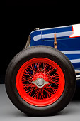 AUT 30 RK4091 01
1938 Sparks-Thorne Indy 500 Race Car Blue Front Wheel Detail Studio