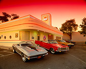 AUT 31 RK0015 12
1967 Chevrolet Corvette 427 1967 Plymouth Belvedere 1971 Plymouth Roadrunner 1965 Pontiac GTO By Diner