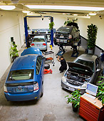 AUT 31 RK0088 01
Hybrid Toyotas And Hondas In Service Garage