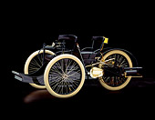 AUT 32 RK0001 01
1897 Leon Bollee Voiturette 3/4 Front View Studio
