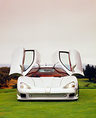AUT 40 RK0223 01
2005 SSC Aero Silver Head On Shot Doors Up On Grass
