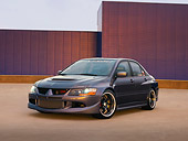 AUT 40 RK0264 01
2005 Mitsubishi Evolution VIII MR Edition Gray 3/4 Front View On Pavement