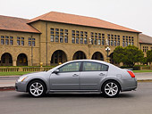AUT 42 RK0094 01
2007 Nissan Maxima 3.5 SE Gray Profile View On Pavement By Building