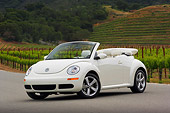 AUT 42 RK0222 01
2007 Volkswagen New Beetle Convertible White Low 3/4 Front View On Pavement