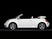 AUT 42 RK0243 01
2007 Volkswagen New Beetle Convertible White Profile View Studio