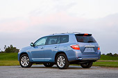 AUT 43 RK0193 01
2008 Toyota Highlander Hybrid 4WD-i V6 Light Blue 3/4 Rear View On Pavement