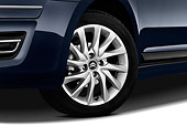 AUT 44 RK0125 01
2010 Citroen C4 Executive 5-Door Hatchback Blue Front Wheel Detail Studio