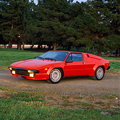 LAM 01 RK0288 02
1988 Lamborghini Jalpa Red 3/4 Front View On Pavement