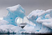 LAN 06 KH0006 01
Iceberg At Antarctic Peninsula - Palmer Archipelago