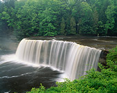 LAN 07 GR0107 01
Upper Falls Tahquamenon Falls State Park, Michigan