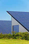 LAN 09 KH0018 01
Solar Park With Integrated Photovaltaic Panels