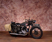 MOT 01 RK0344 05
1940 BSA M20 Military 500cc 3/4 Front View Studio