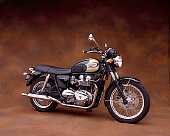 MOT 01 RK0362 07
2003 Triumph Bonneville T100 Green And Gold
