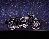 MOT 01 RK0397 06
1955 Norton Dominator Model 7 500cc Profile View Studio