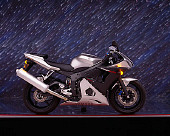 MOT 02 RK0112 01
2003 Yamaha R6 Silver Profile View Studio