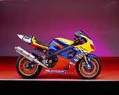 MOT 02 RK0200 11
2004 Suzuki GSXR 1000 Team Revlimiter Racing Profile View Studio
