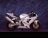 MOT 02 RK0351 01
2006 Triumph Daytona 675 Graphite Profile View On Purple Floor Studio