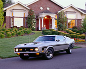 MST 01 RK0223 01
1971 Ford Mustang Mach 1 Fastback Pewter Silver 3/4 Front View By House