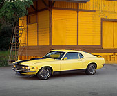 MST 01 RK0338 03
1970 Ford Mustang Mach 1 Black And Yellow 3/4 Side View On Pavement
