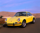 POR 04 RK0431 01
1972 Porsche 911 T Yellow Front 3/4 View On Pavement