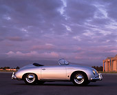 POR 07 RK0084 01
1958 Porsche Speedster Silver 3/4 Front View On Pavement