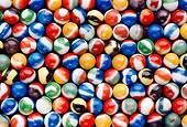 PUZ 02 GR0004 01
Colorful Marbles