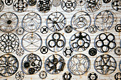 PUZ 02 RK0001 01
Black Shapes On White Background