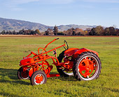 TRA 01 RK0026 01
1948 Allis-Chalmers Model G Red Tractor 3/4 Front View In Field