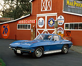 VET 03 RK0408 01
1965 Chevrolet Corvette 327 Blue 3/4 Front View On Pavement