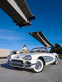 VET 03 RK0473 01
1960 Chevrolet Corvette White Low 3/4 Front View On Pavement