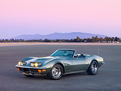 VET 05 RK0191 01
1972 Chevrolet Corvette LT1 Convertible Gray 3/4 Front View On Pavement