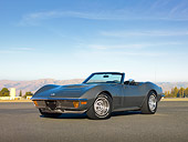 VET 05 RK0195 01
1972 Chevrolet Corvette LT1 Convertible Gray 3/4 Front View On Pavement